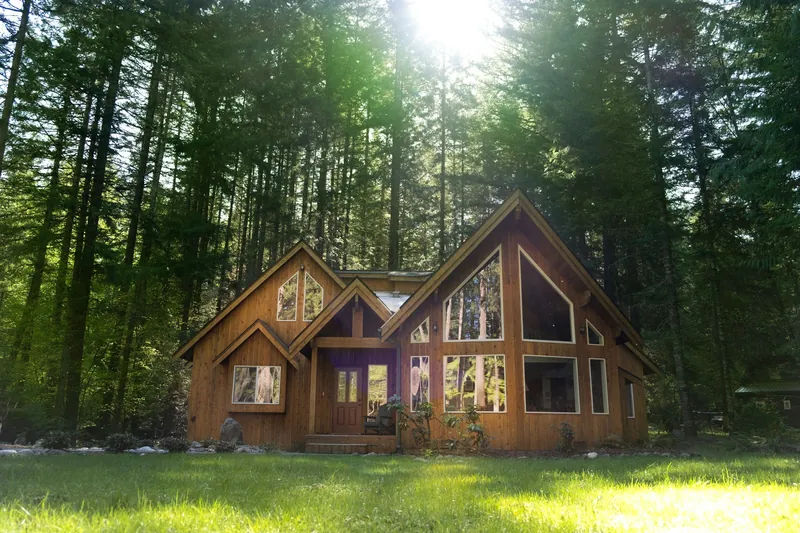 Why You Should Maintain Ownership of Your Airbnb Listing