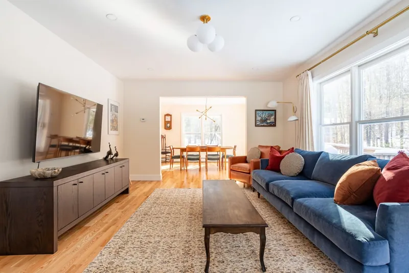 Streaming TV, deep sofa, room for the whole group