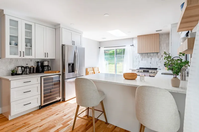 Bright and Modern Kitchen: Enjoy culinary adventures with sleek appliances and sunny views!